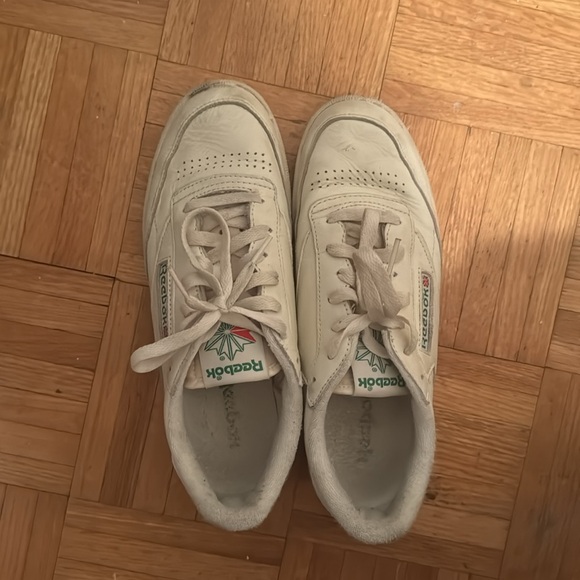 Reebok shoes - Picture 2 of 3